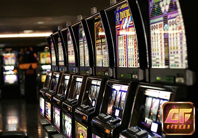 Các nút hay gặp trong Slot Machine có chức năng gì?
